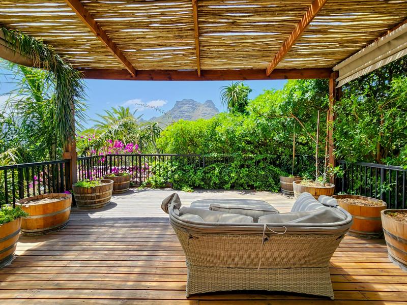 To Let 5 Bedroom Property for Rent in Helgarda Estate Western Cape